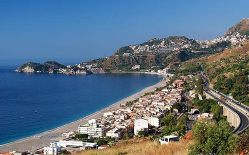 Transzferek Giardini Naxos városból Taormina városba